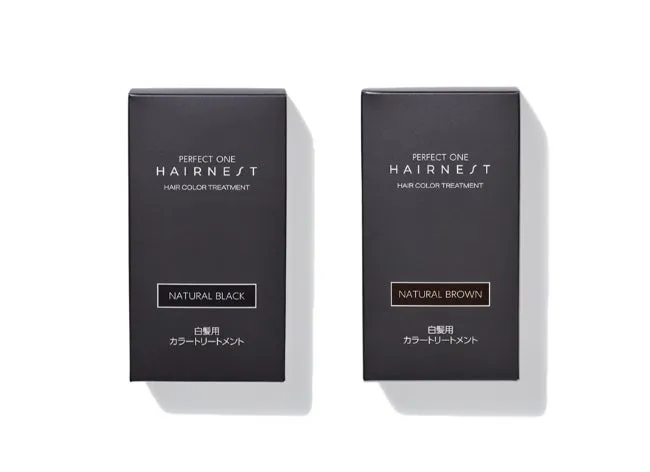 ブラックとブラウンの2種類のカラー展開を見せるパッケージ