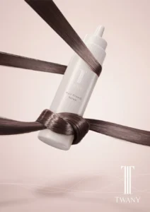 トワニーから待望の薬用育毛美容液が登場！3つの有効成分で根元から立ち上がる太く長い髪へ